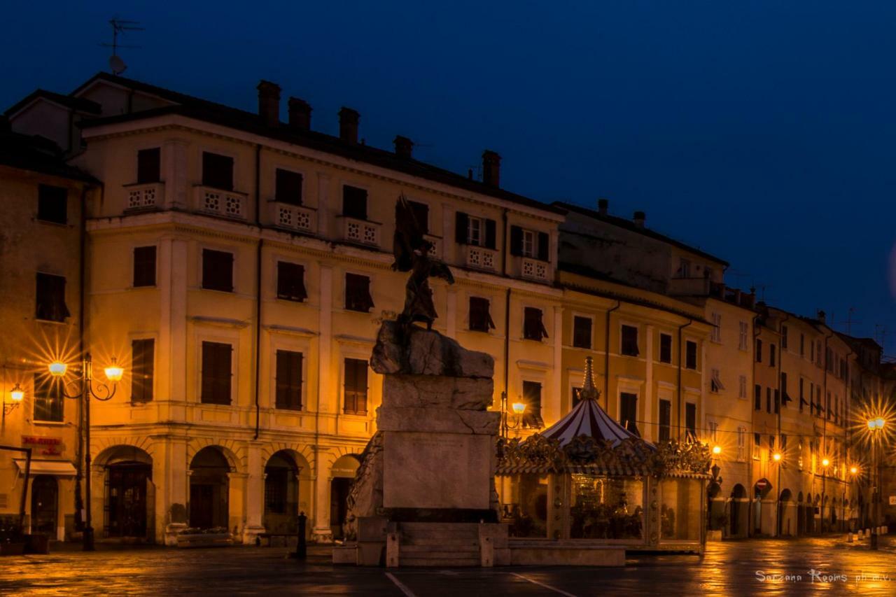 Sarzana'S Rooms Экстерьер фото